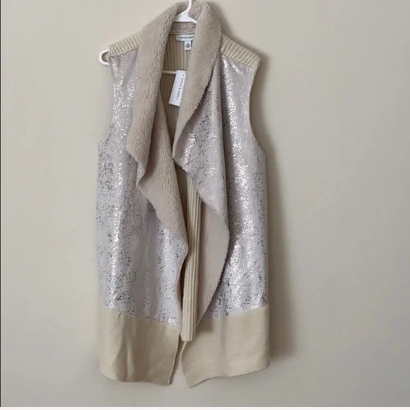 VINTAGE AMERICA Faux fur Foil Detail Sherpa Vest - Picture 2 of 6